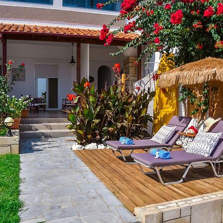 Laia Seafront Luxury Apartments Ajía Pelajía Kültér fotó