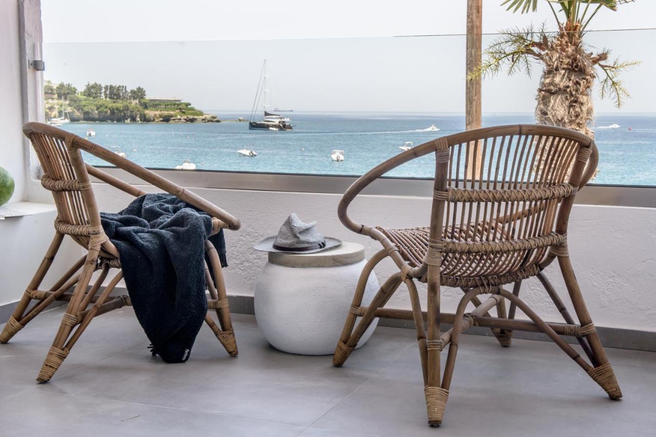 Laia Seafront Luxury Apartments Ajía Pelajía Kültér fotó