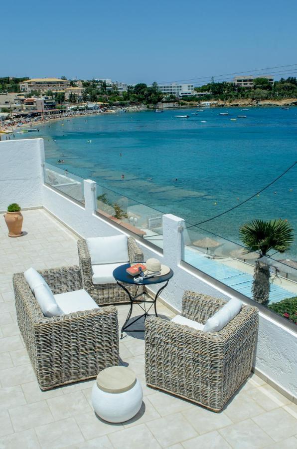 Laia Seafront Luxury Apartments Ajía Pelajía Kültér fotó